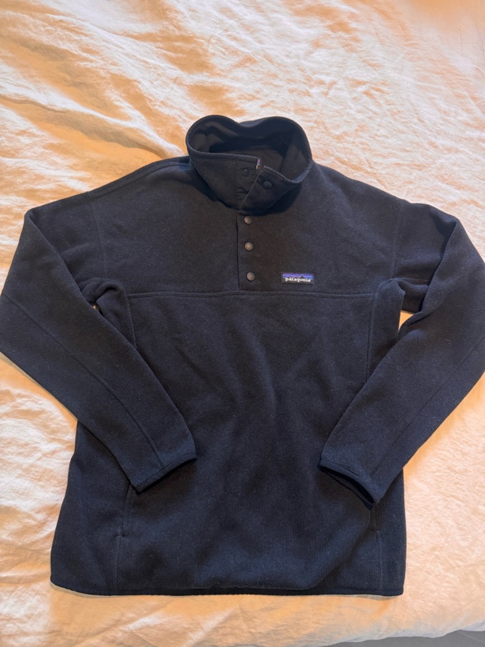 Patagonia Women’s Black Snap Pullover Sz S